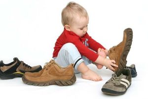 Выбираем первую обувь для малыша