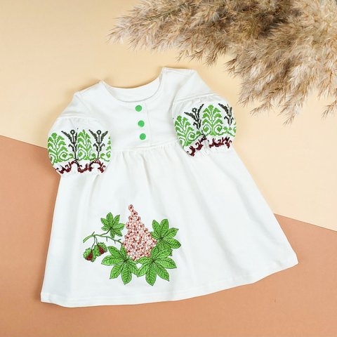 Сукня для дівчат з вишивкою "Каштан" фото